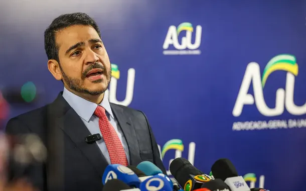 Jorge Messias: "medo" de cerco às big techs motiva agressão de Trump ao Brasil, não Bolsonaro