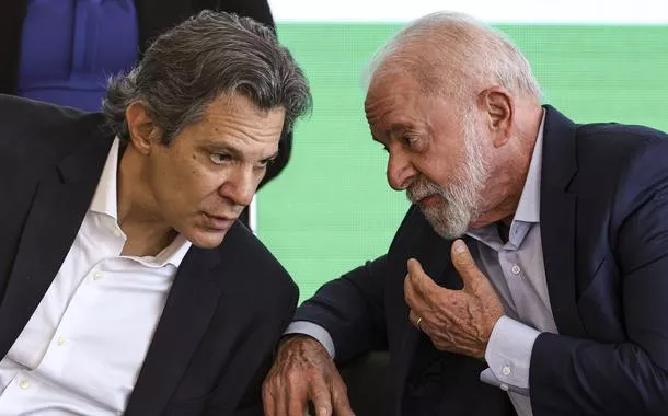 Brasília (DF), 01/07/2025 - Fernando Haddad e Luiz Inácio Lula da Silva participam do lançamento do Plano Safra 2025/26, no Palácio do Planalto