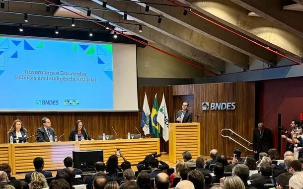 Prefeitura do Rio firma acordo com BNDES para instalar hub de data centers e liderar setor de inteligência artificial