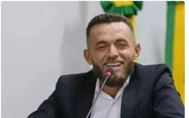 Vereador acusado de tortura contra ex-companheira retoma mandato no Ceará