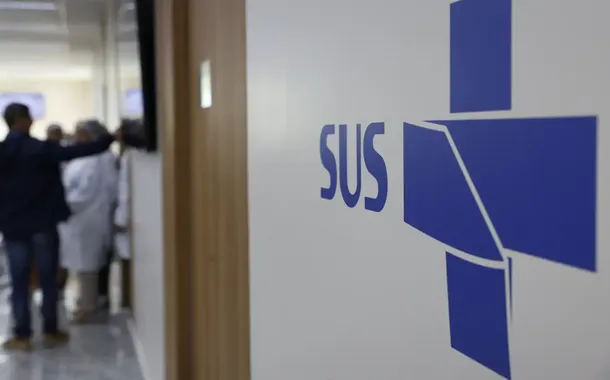 AgSUS lança concurso com 130 vagas e salários de até R$ 16,6 mil