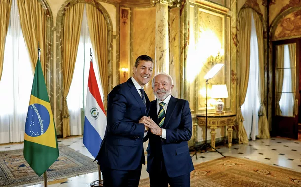 Presidentes do Paraguai e do Brasil, Santiago Peña e Luiz Inácio Lula da Silva, em Buenos Aires, Argentina - 03/07/2025