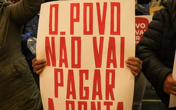 MTST ocupa o Itaú