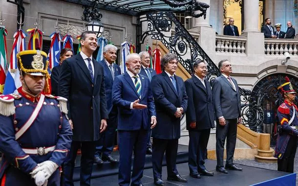 Presidente da República, Luiz Inácio Lula da Silva, durante foto oficial da 66ª Cúpula de Presidentes dos Estados Partes do Mercosul e dos Estados Associados. Palácio San Martín, Buenos Aires, Argentina