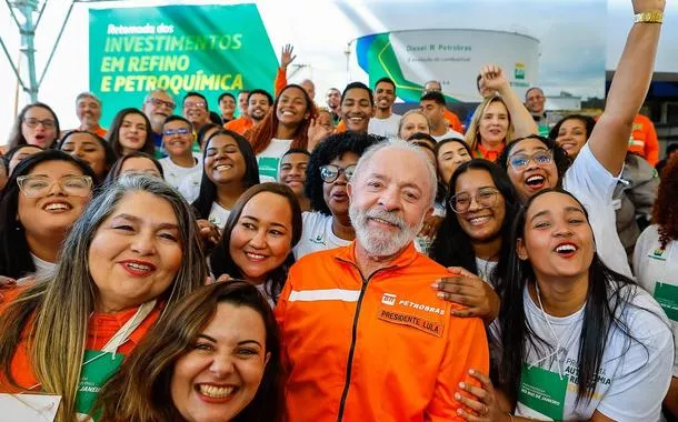 Lula durante Cerimônia de Anúncio de Investimentos da Petrobras em Refino e Petroquímica no Rio de Janeiro. Refinaria Duque de Caxias (REDUC), Duque de Caxias - RJ