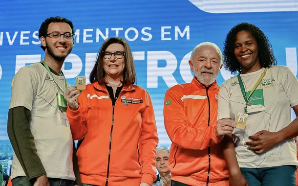 Presidente da Petrobras anuncia megainvestimento em refinaria no Rio e destaca "ciclo virtuoso" para economia do estado
