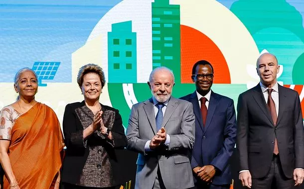 Dilma e Lula na abertura do encontro do Novo Banco de Desenvolvimento