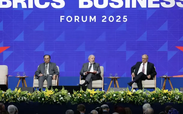 "Nossos países podem liderar um novo modelo de desenvolvimento", diz Lula no BRICS Empresarial