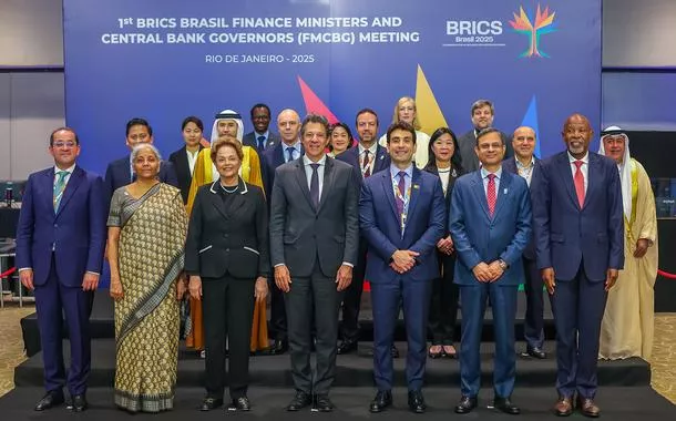 Fernando Haddad com outras lideranças no Brics