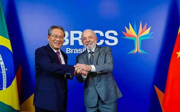 Primeiro-Ministro da República Popular da China, Li Qiang e o Presidente da República, Luiz Inácio Lula da Silva, durante reunião bilateral, no Forte de Copacabana. Rio de Janeiro - RJ