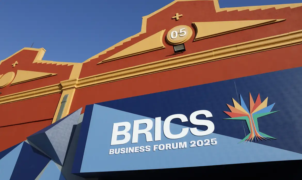 Fórum do BRICS no Rio voltado a negócios