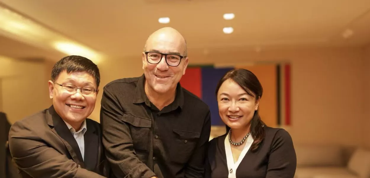 Li Bo, Leonardo Attuch e Helen Han