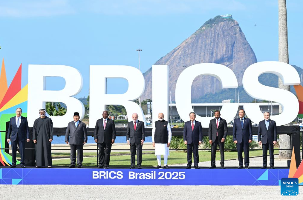 Premiê chinês pede que BRICS sejam vanguarda no avanço da reforma da governança global