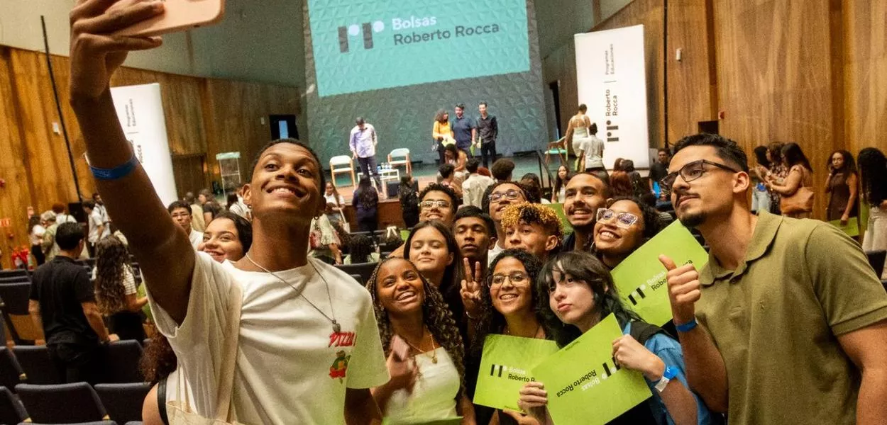 Usiminas e Ternium reconhecem estudantes de destaque com bolsas por mérito em SP, MG e RJ