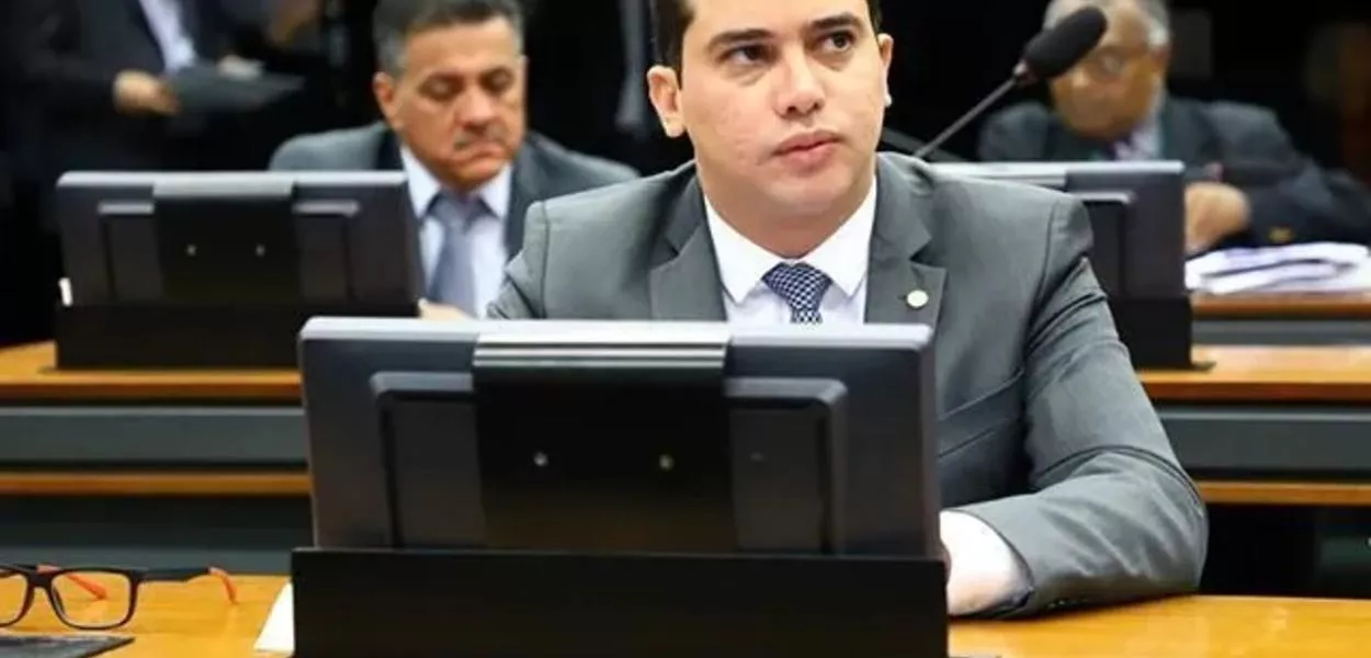 Deputado Júnior Mano (PSB-CE)