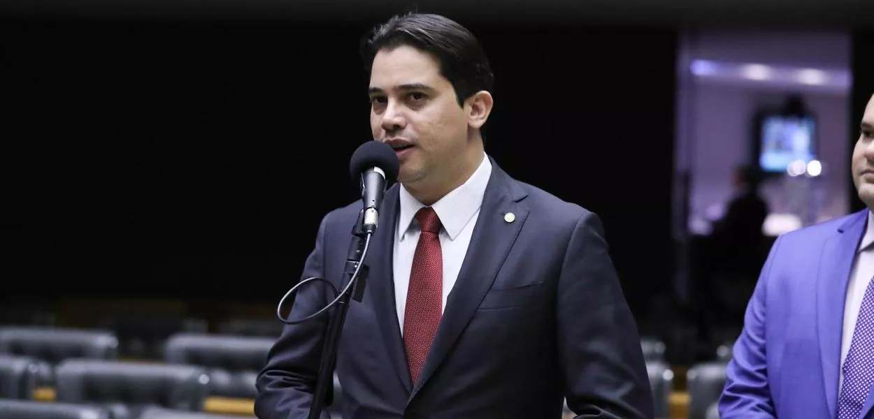 Deputado Júnior Mano (CE)