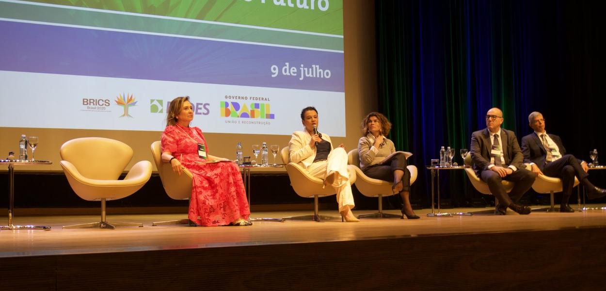 BB Lidera a Transição Verde: Banco do Brasil Fortalece Finanças Sustentáveis com Tarciana Medeiros à Frente