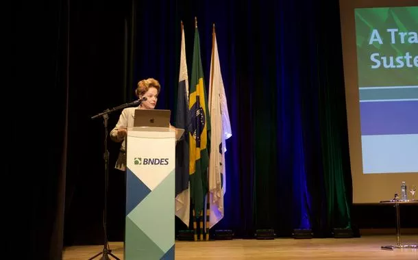 "Sem ferrovias não há desenvolvimento", diz Dilma Rousseff sobre Bioceânica