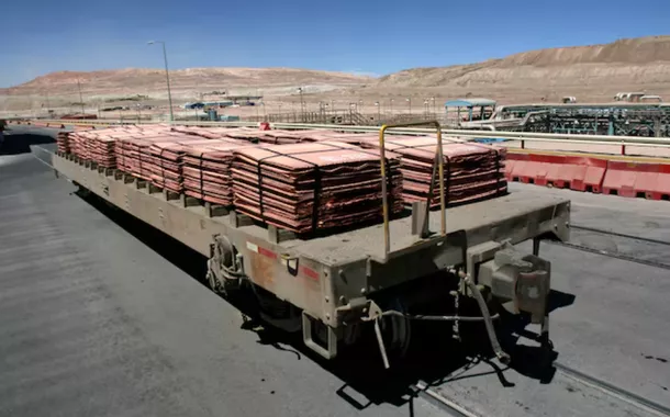 Folhas de cátodo de cobre são fotografadas na Escondida da BHP Billiton, a maior mina de cobre do mundo, em Antofagasta, norte do Chile, em 31 de março de 2008. Foto tirada em 31 de março de 2008