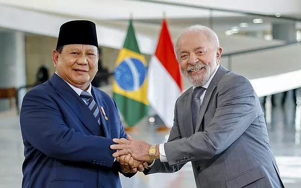 Presidente da República da Indonésia, Prabowo Subianto e o Presidente da República, Luiz Inácio Lula da Silva, durante a cerimônia oficial de chegada,, no Palácio do Planalto. Brasília - DF