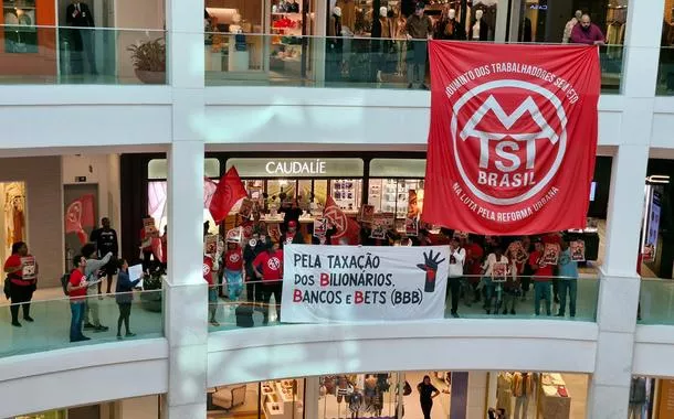 Ato do MTST em shopping no Rio