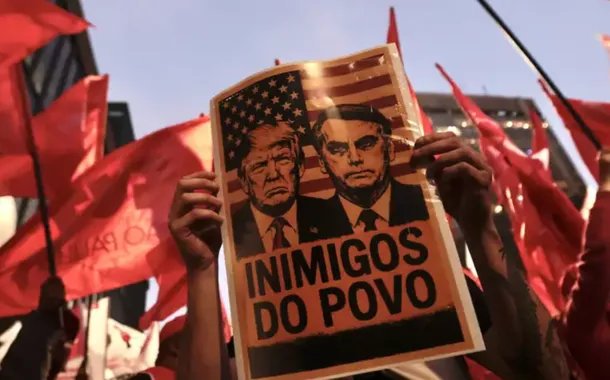 Ato contra Trump, contra o centrão e pela taxação dos super-ricos reúne cerca de 15 mil pessoas na Paulista