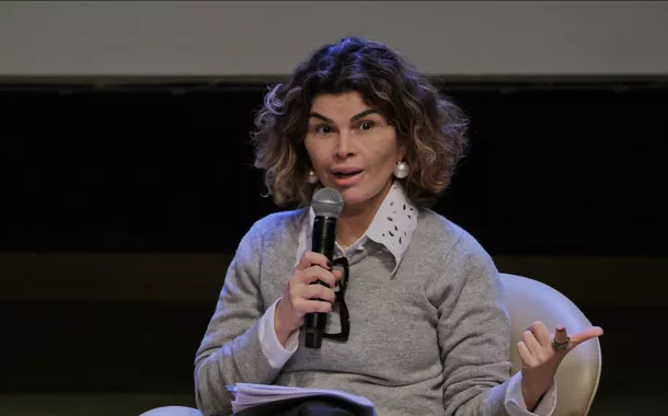 Luciana Costa defende alocação estratégica de capital para financiar a transição climática global