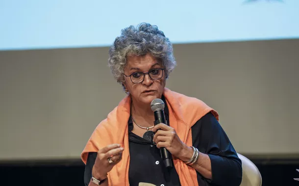 Izabella Teixeira denuncia cinismo climático global e propõe nova governança sobre recursos naturais