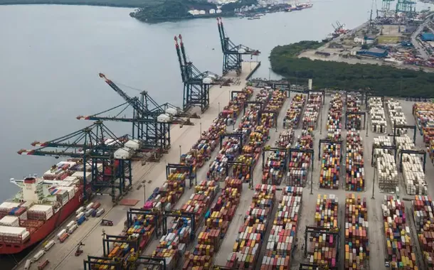 Exportações brasileiras para os EUA caíram pela metade desde 2001
