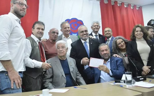 Filiação de Roberto Requião ao PDT