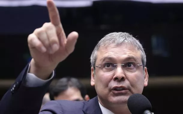 Lindbergh diz que Lula vai vetar "PL da Devastação": "vergonha"