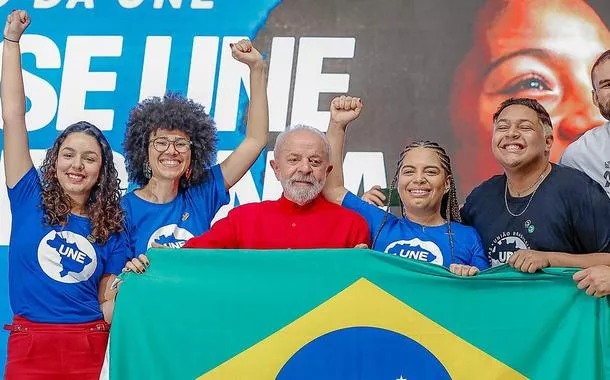 Lula e estudantes