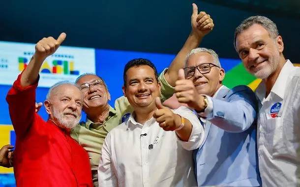 'Brasil não é de brigar, mas também não é de fugir', diz Lula sobre tarifaço