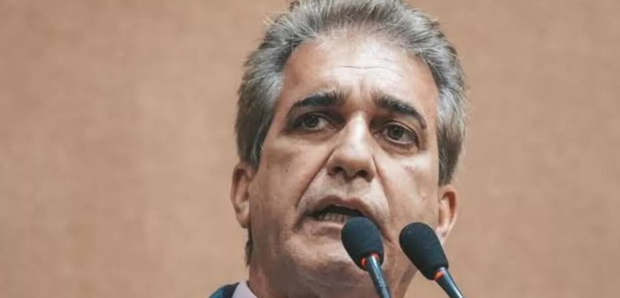 Robinson Almeida chama Trump de "ditador", defende prisão de Bolsonaro e critica sanções dos EUA contra ministros do STF
