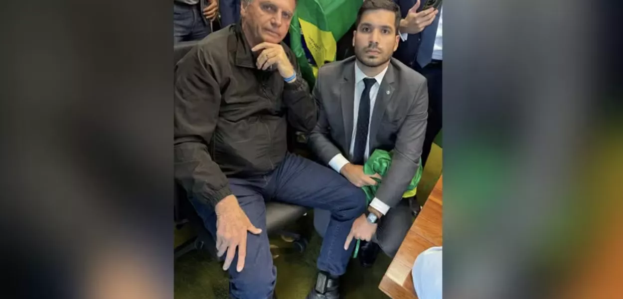 Jair Bolsonaro e André Fernandes - 21/07/2025