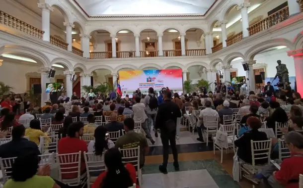 Instituto Simón Bolívar realiza Fórum pela paz e contra as guerras imperialistas
