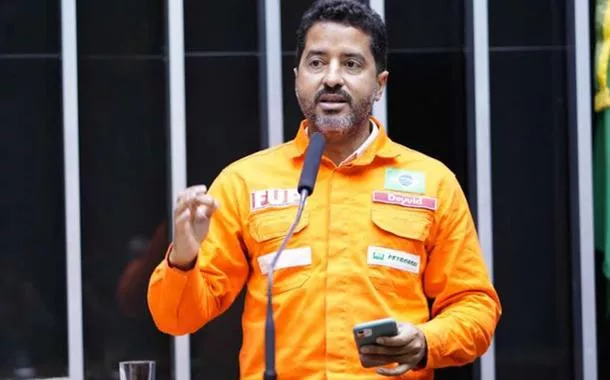 "Big techs estão nas mãos da extrema direita mundial", diz Deyvid Bacelar