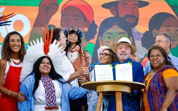 Lula anuncia investimentos em educação para comunidades tradicionais