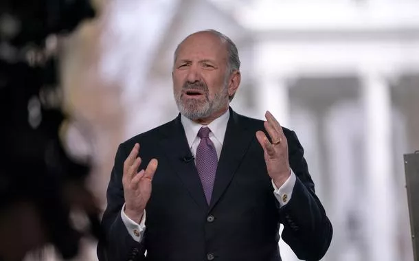 Secretário de Comércio dos EUA, Howard Lutnick, fala com a imprensa, em Washington -13/03/2025