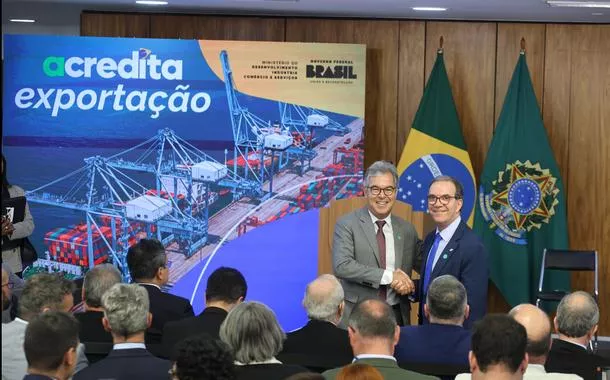 O presidente do Sebrae, Décio Lima (à dir.), com o presidente da Apex, Jorge Viana. 