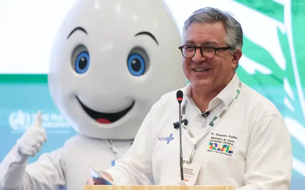 Padilha ironiza possibilidade de não receber visto para entrar nos EUA: “tô nem aí”