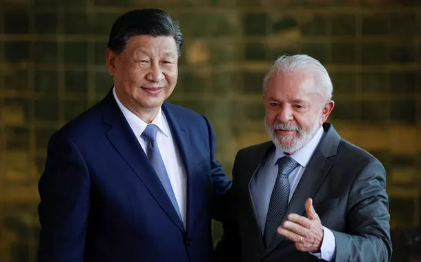 "Se os EUA não quiserem comprar de nós, vamos atrás de quem queira", diz Lula em resposta a Trump