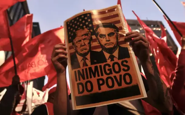 Donald Trump e Jair Bolsonaro foram alvos dos manifestantes