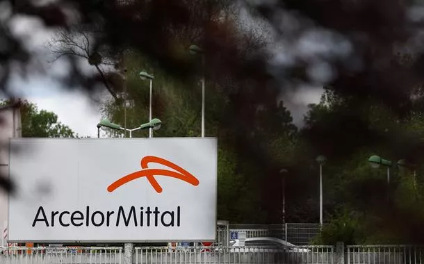 Logo da ArcelorMittal na França - 24/4/2025 