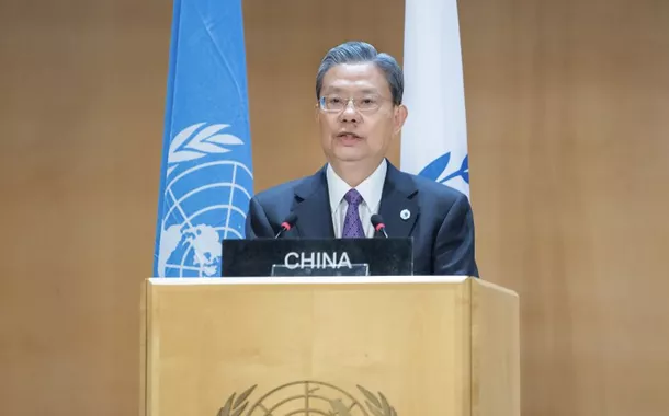 Presidente do poder legislativo chinês defende multilateralismo e propõe comunidade com futuro compartilhado