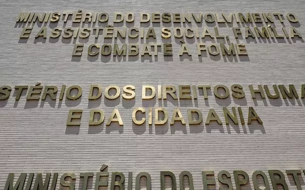 Prédio do Ministério do Desenvolvimento e assistência social, Família e Combate à Fome, Ministério dos Direitos Humanos e da Cidadania e ministério dos Esportes