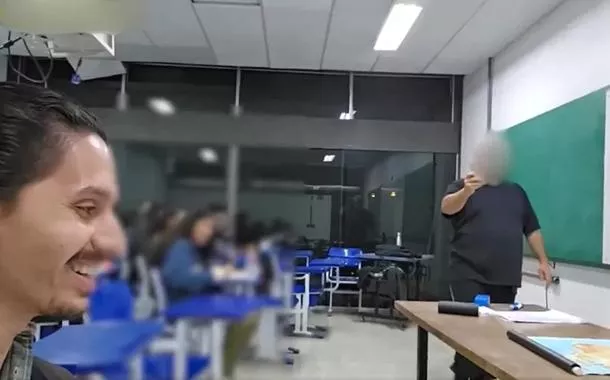 Justiça condena youtuber de extrema direita que gravou aula e debochou de professor