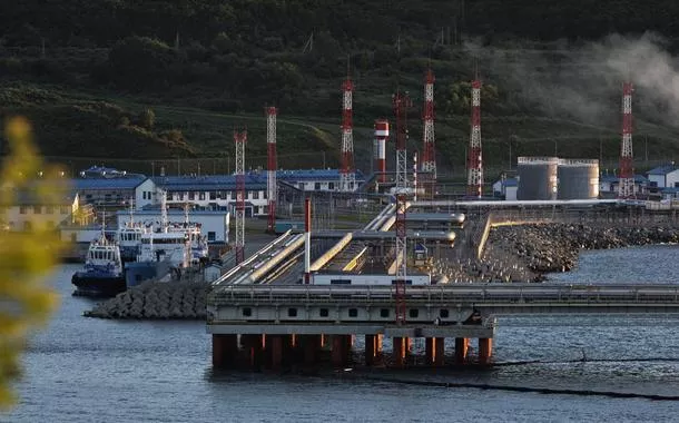 Terminal de petróleo de Kozmino na costa da Baía de Nakhodka, perto da cidade portuária de Nakhodka, Rússia - 12/08/2022