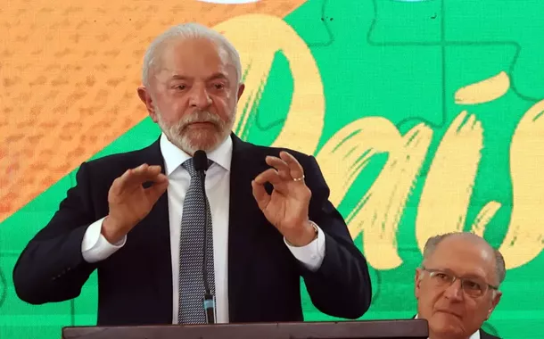 Lula minimiza tensões com EUA e sugere que problemas serão de fácil resolução