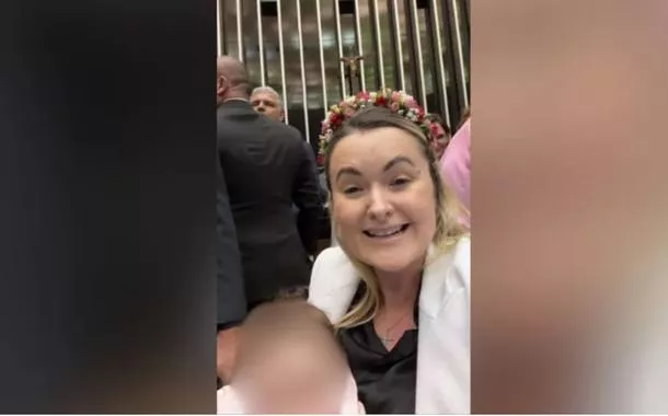 Júlia Zanatta é acusada nas redes de usar filha recém-nascida como escudo humano durante tensão na Câmara